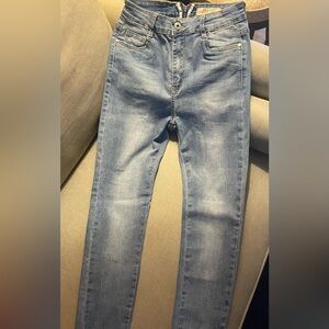 Blue Skinny Jeans with Subtle Fading Zipper Bum M 7/8